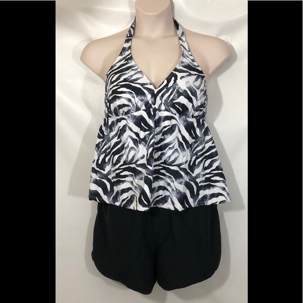 Catalina women’s swimsuit top  3X bottom large